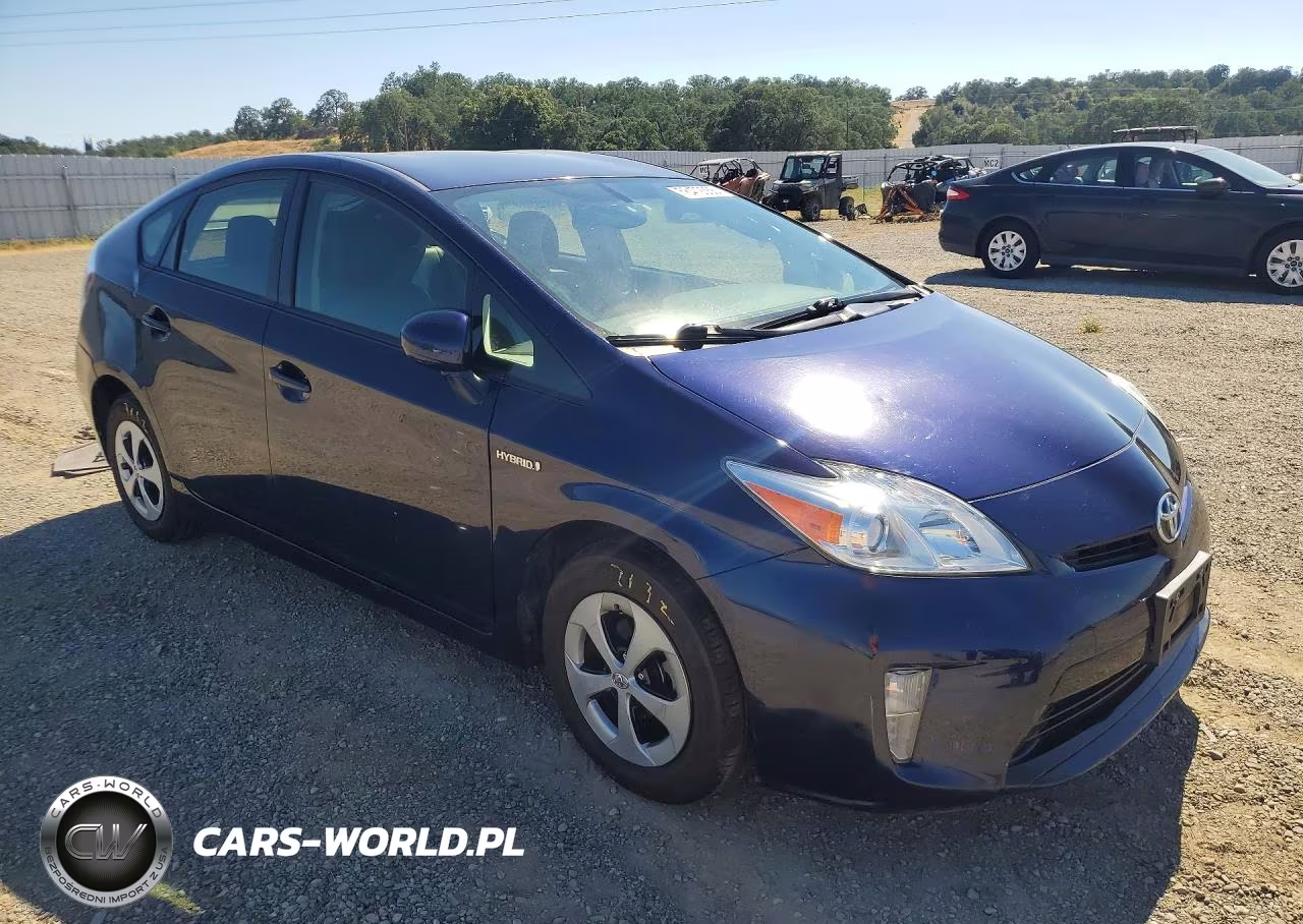 2015 Toyota Prius Four VIN:JTDKN3DU4F0425674 - 4