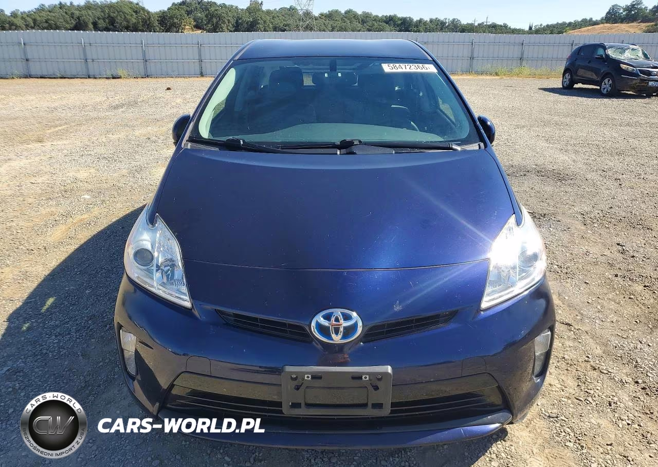 2015 Toyota Prius Four VIN:JTDKN3DU4F0425674 - 5