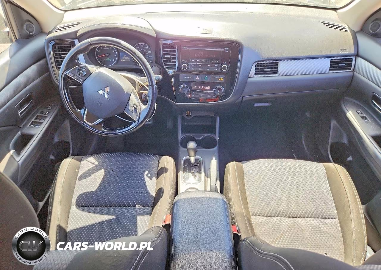 2016 Mitsubishi Outlander VIN:JA4AD2A36GZ052097 - 8