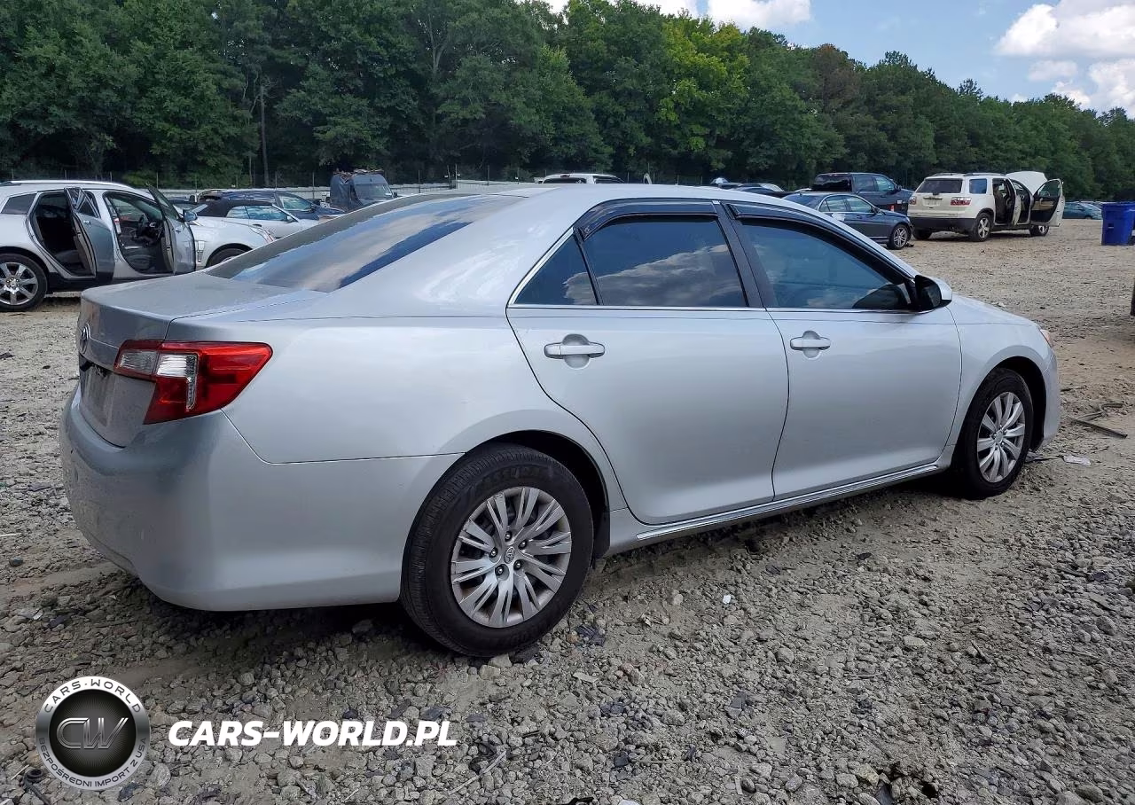 2014 Toyota Camry Le VIN:4T4BF1FK8ER356087 - 3