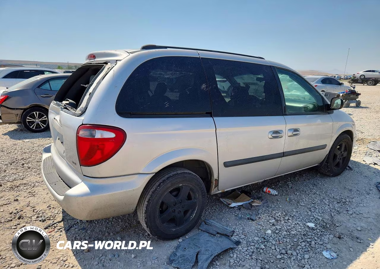 2005 Dodge Caravan Sxt VIN:1D4GP45R95B386683 - 3