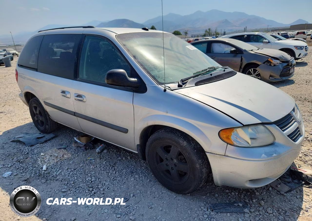 2005 Dodge Caravan Sxt VIN:1D4GP45R95B386683 - 4