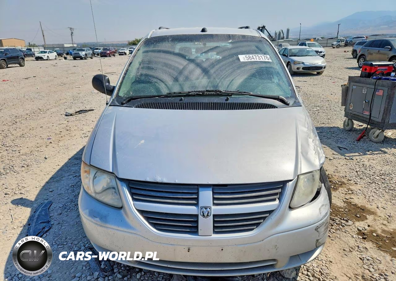 2005 Dodge Caravan Sxt VIN:1D4GP45R95B386683 - 5