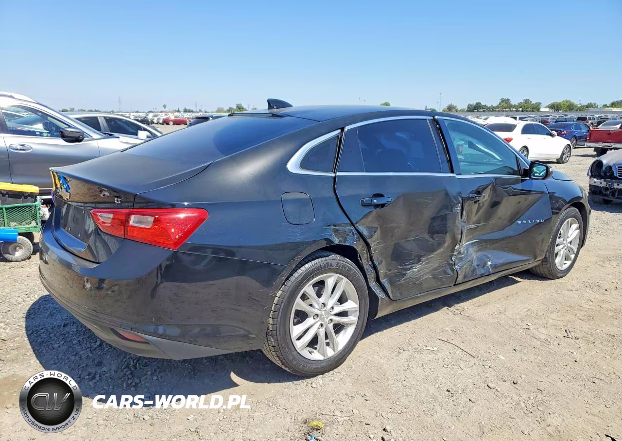 2017 Chevrolet Malibu Lt VIN:1G1ZE5ST5HF261705 - 3