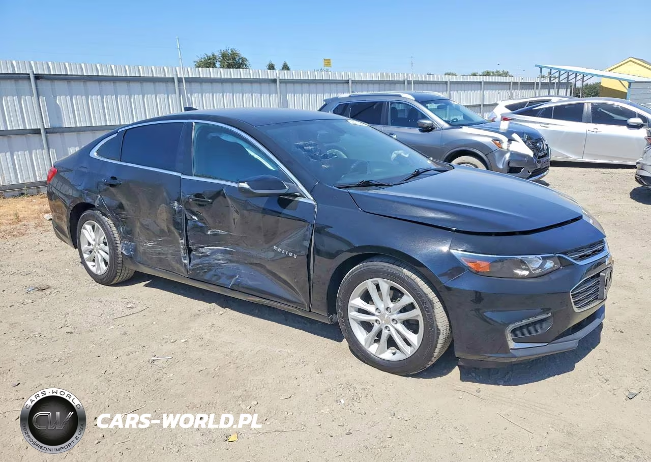 2017 Chevrolet Malibu Lt VIN:1G1ZE5ST5HF261705 - 4