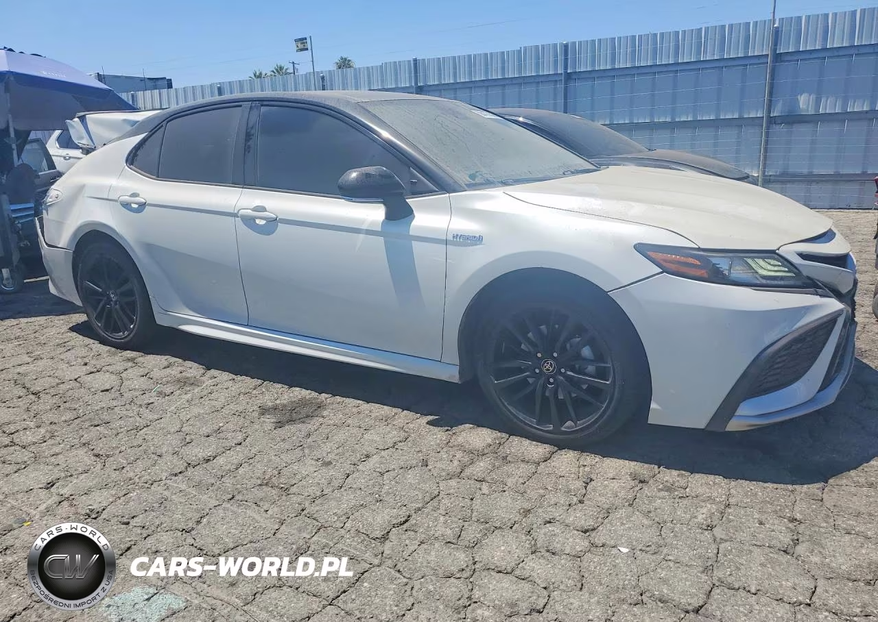 2021 Toyota Camry Xse VIN:4T1K31AK1MU024159 - 4