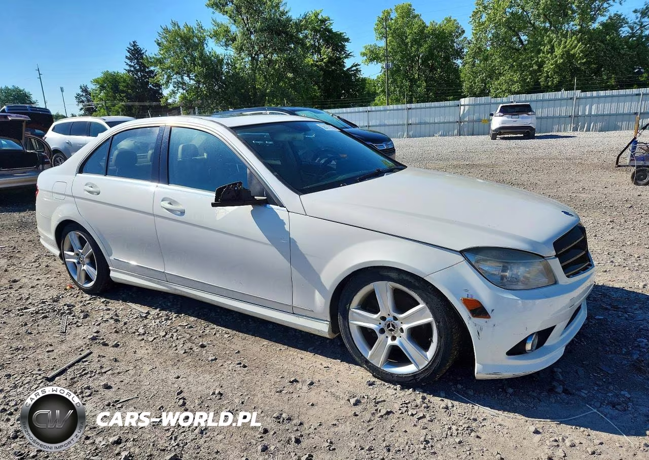 2010 Mercedes-Benz C 300 4Matic VIN:WDDGF8BB1AR106566 - 4