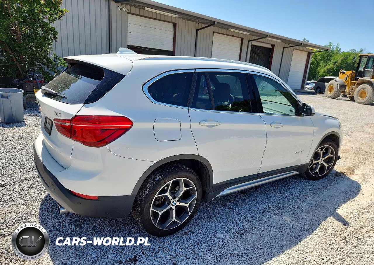 2017 BMW X1 Sdrive28I VIN:WBXHU7C30HP924546 - 3