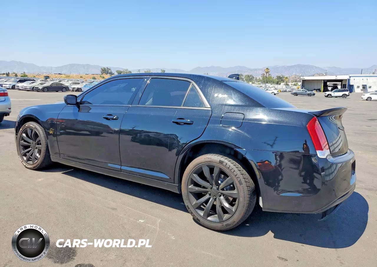 2017 Chrysler 300 Limited VIN:2C3CCAAG1HH621698 - 2
