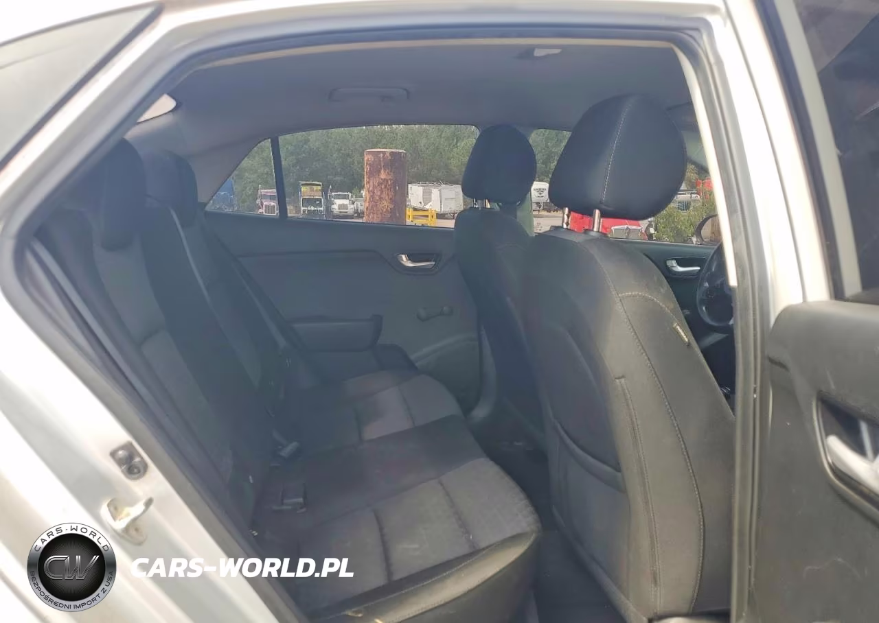 2018 Kia Rio Lx VIN:3KPA24AB6JE075915 - 10