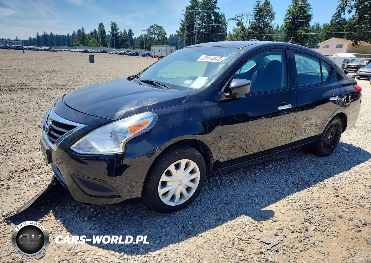 2018 Nissan Versa Sv – zdjęcie 1 z 12