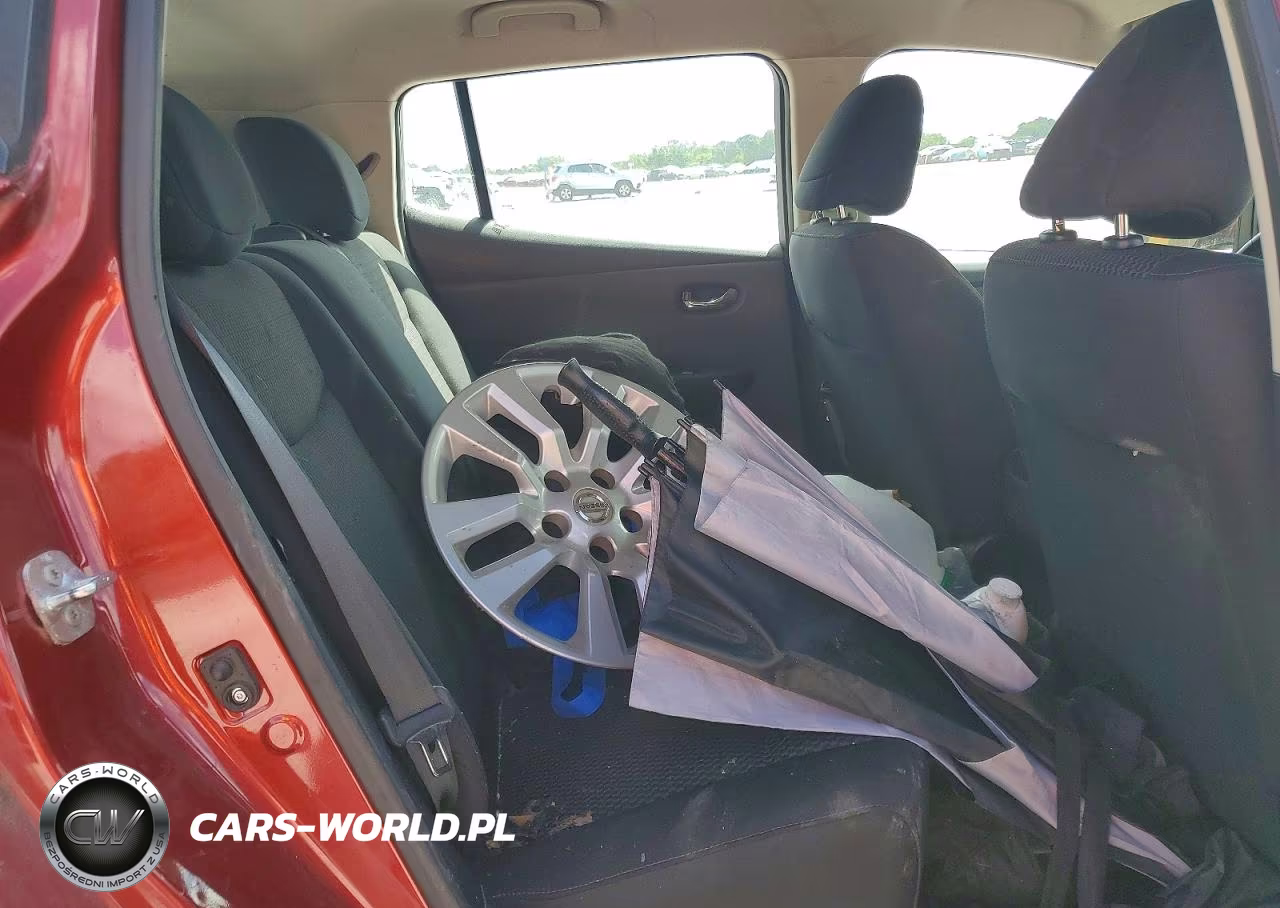 2015 Nissan Leaf S VIN:1N4AZ0CP3FC300521 - 11
