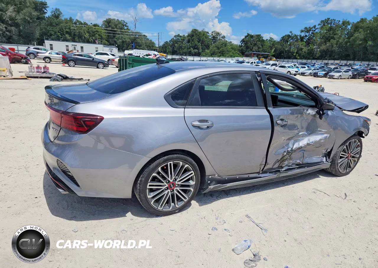 2024 Kia Forte Gt VIN:3KPF44AC1RE805069 - 3