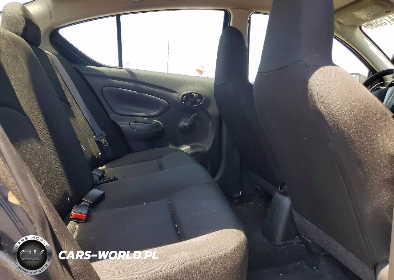 2016 Nissan Versa 1.6 S VIN:3N1CN7AP5GL897318 - 10