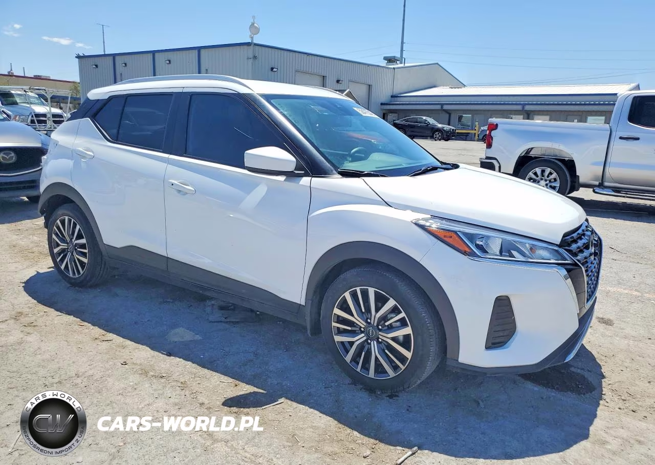 2023 Nissan Kicks Sv VIN:3N1CP5CVXPL517318 - 4