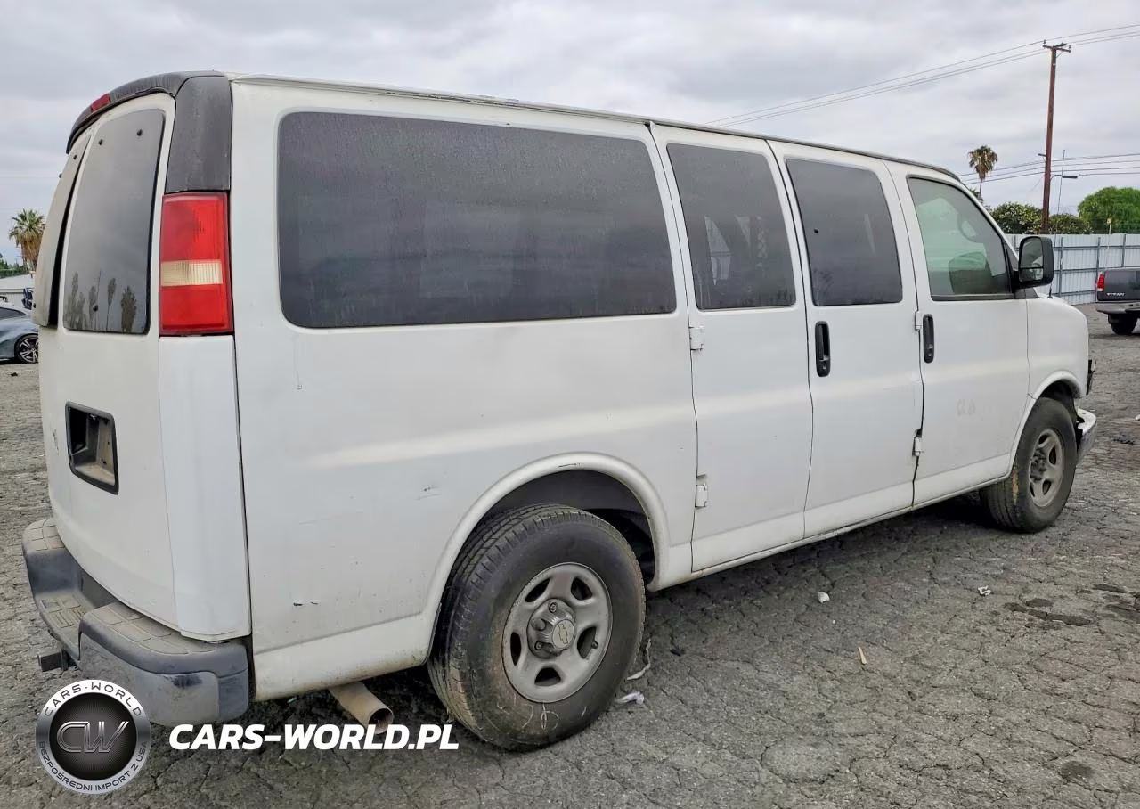 2008 Chevrolet Express G1500 VIN:1GBFG154381185730 - 3