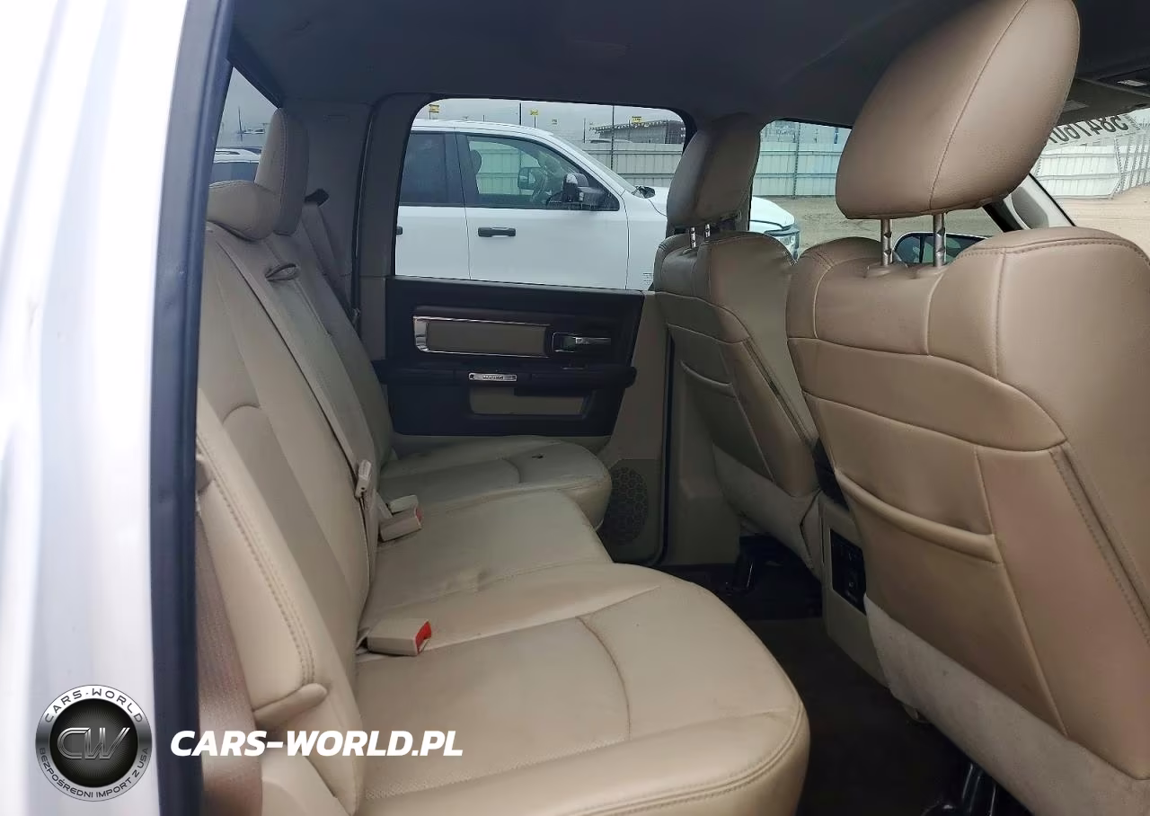 2015 Ram 1500 Laramie VIN:1C6RR7NM6FS707383 - 10