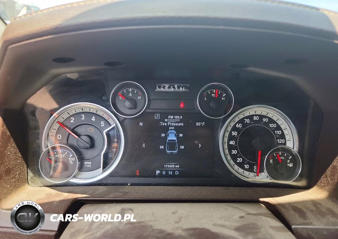 2015 Ram 1500 Laramie VIN:1C6RR7NM6FS707383 - 9