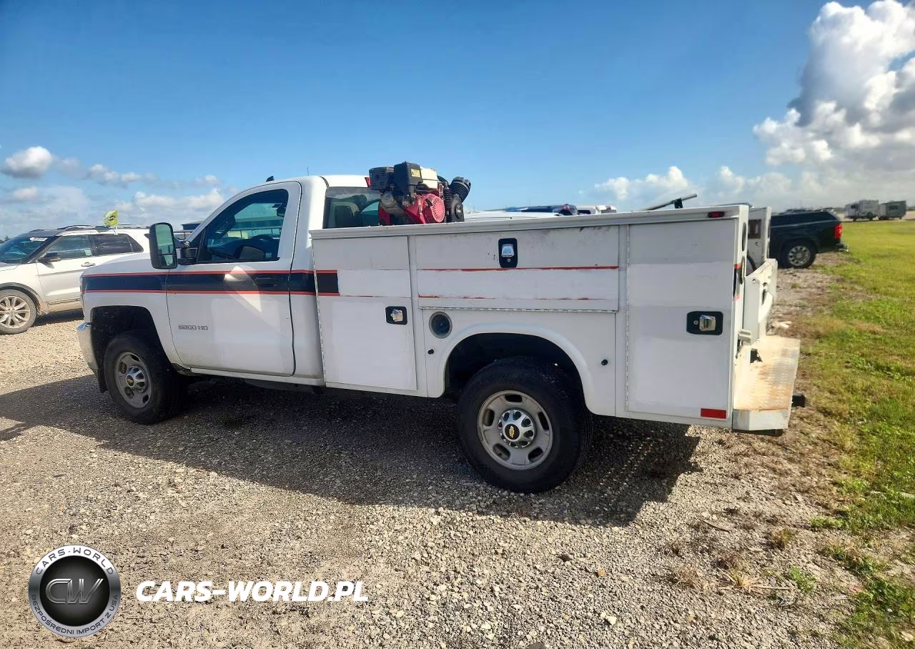 2017 Chevrolet Silverado - Box Truck VIN:1GB0CUEG8HZ214654 - 2