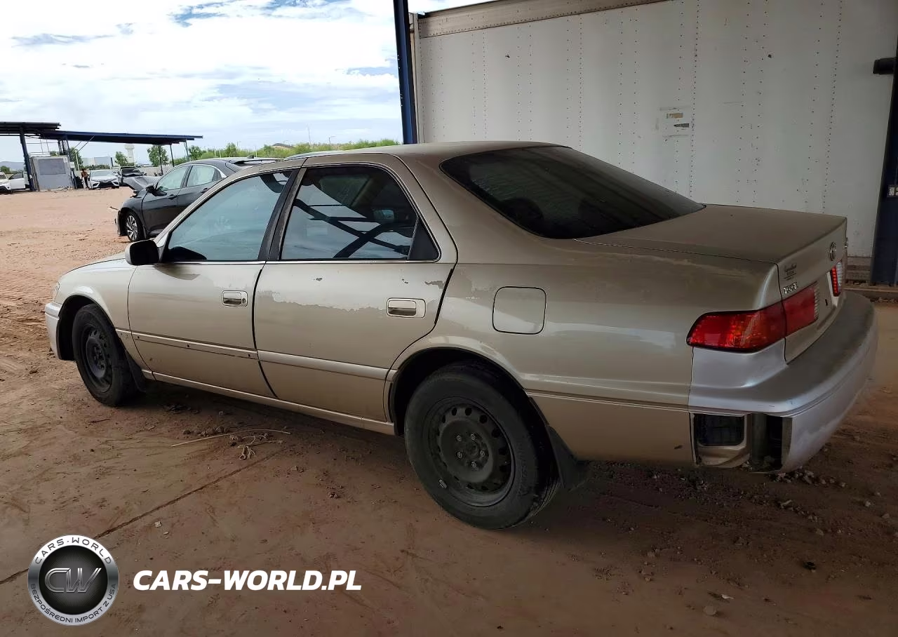 2000 Toyota Camry Le VIN:JT2BG22K9Y0435215 - 2