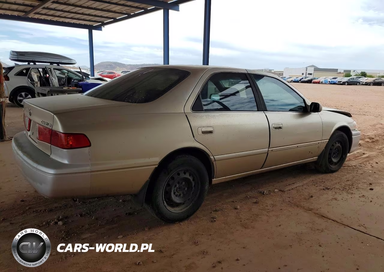 2000 Toyota Camry Le VIN:JT2BG22K9Y0435215 - 3