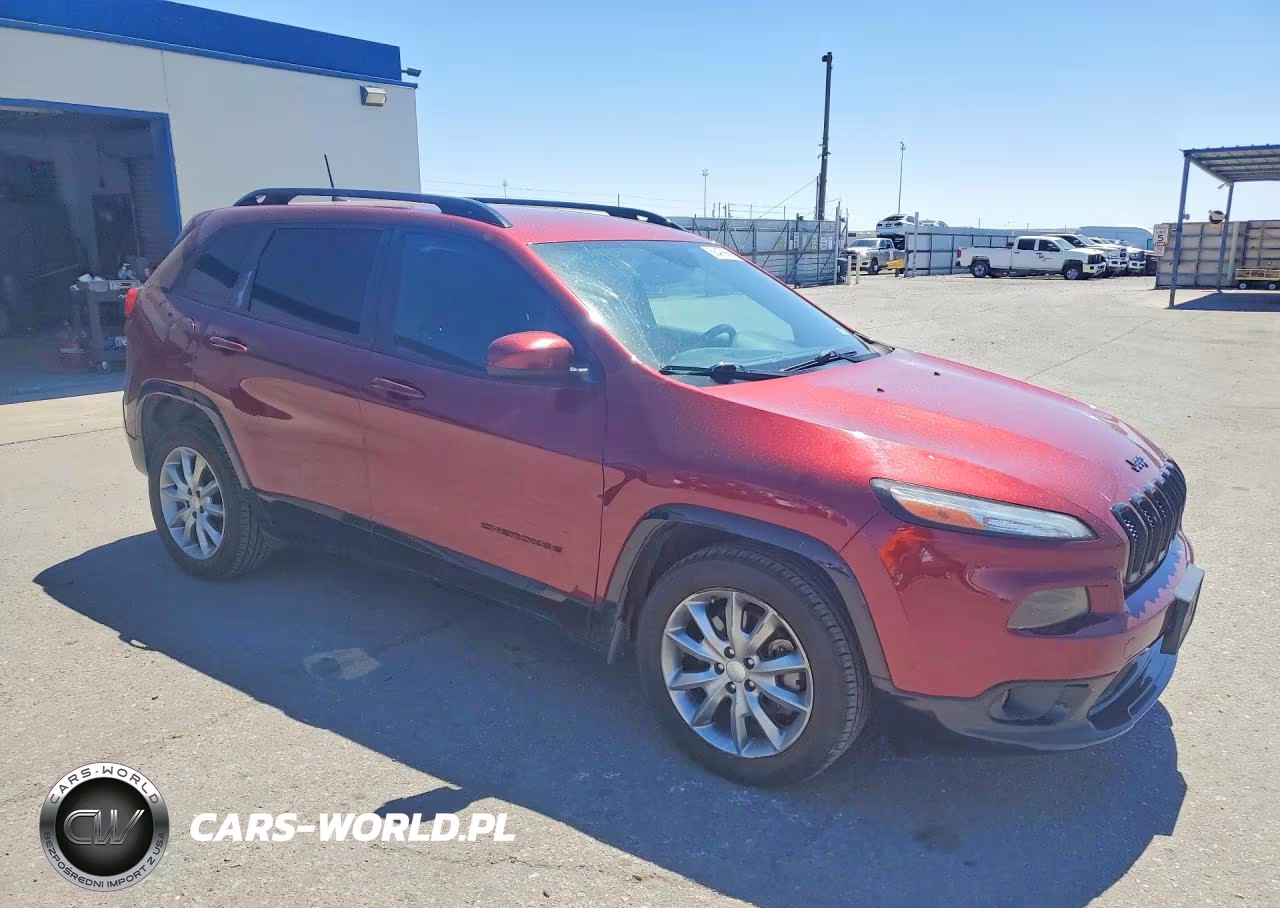 2018 Jeep Cherokee Latitude VIN:1C4PJLCX2JD612071 - 4