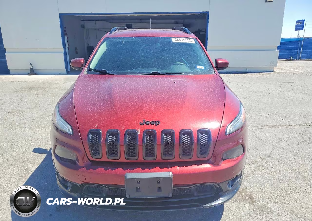 2018 Jeep Cherokee Latitude VIN:1C4PJLCX2JD612071 - 5