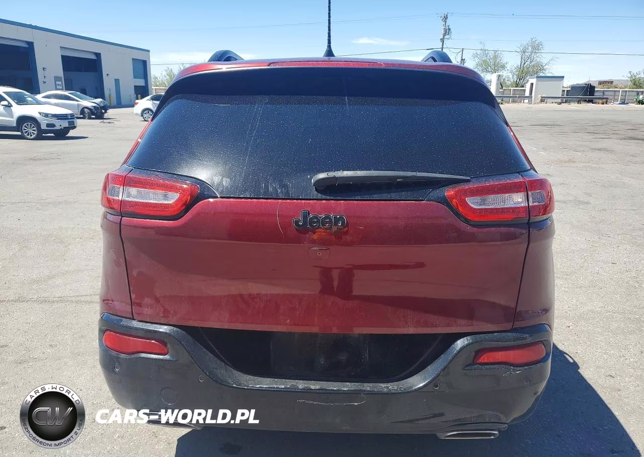 2018 Jeep Cherokee Latitude VIN:1C4PJLCX2JD612071 - 6