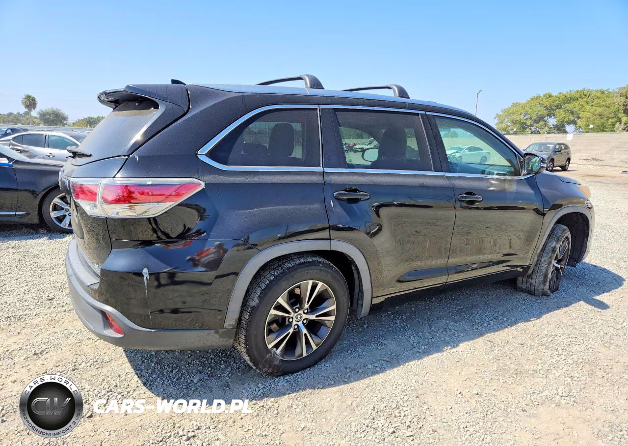 2016 Toyota Highlander Xle VIN:5TDKKRFH5GS504099 - 3