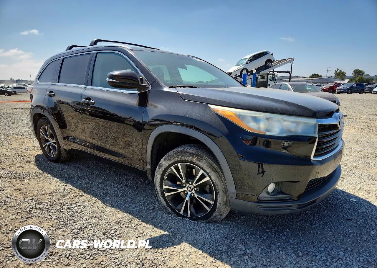2016 Toyota Highlander Xle VIN:5TDKKRFH5GS504099 - 4