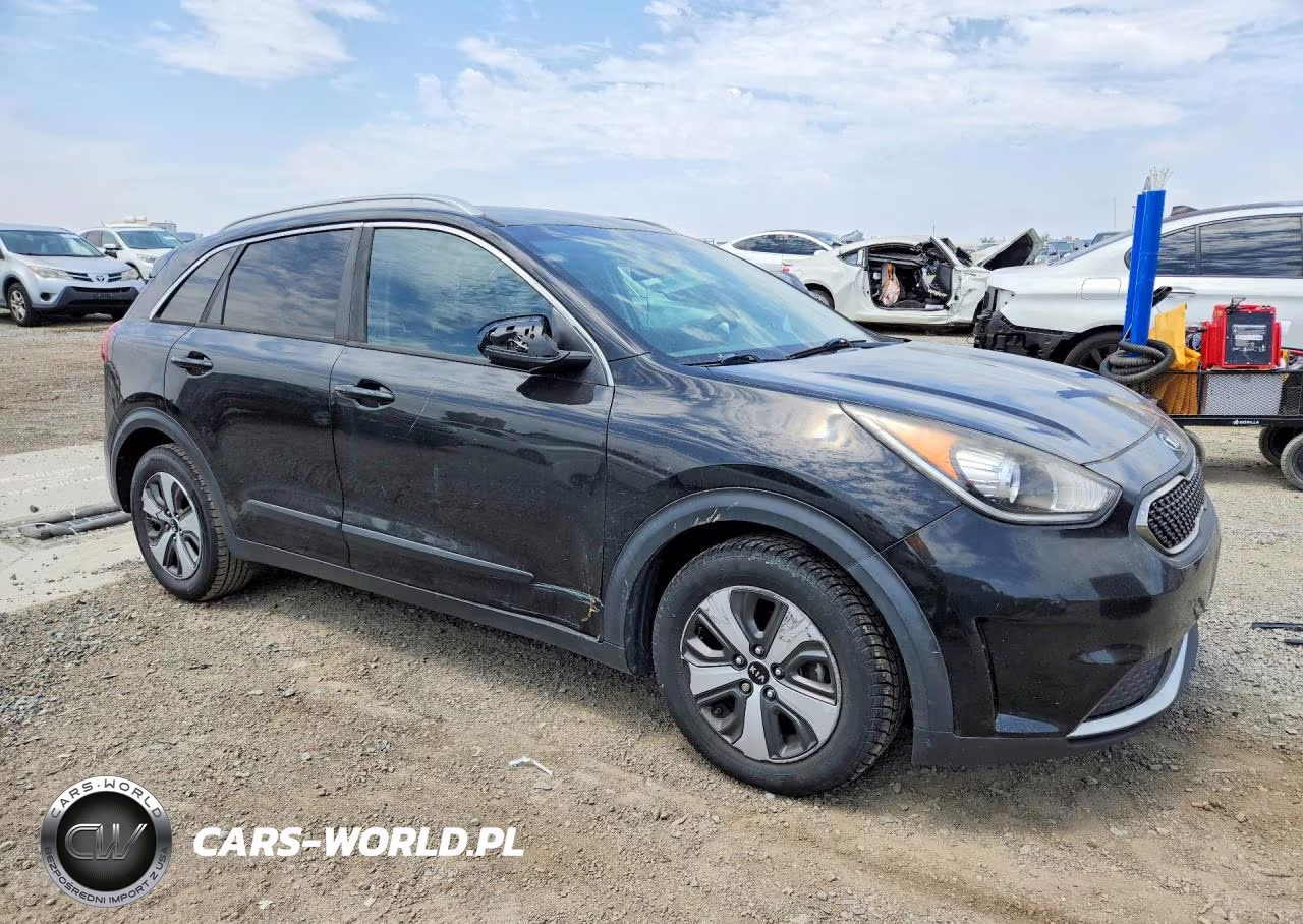 2017 Kia Niro Lx VIN:KNDCB3LC2H5092662 - 4