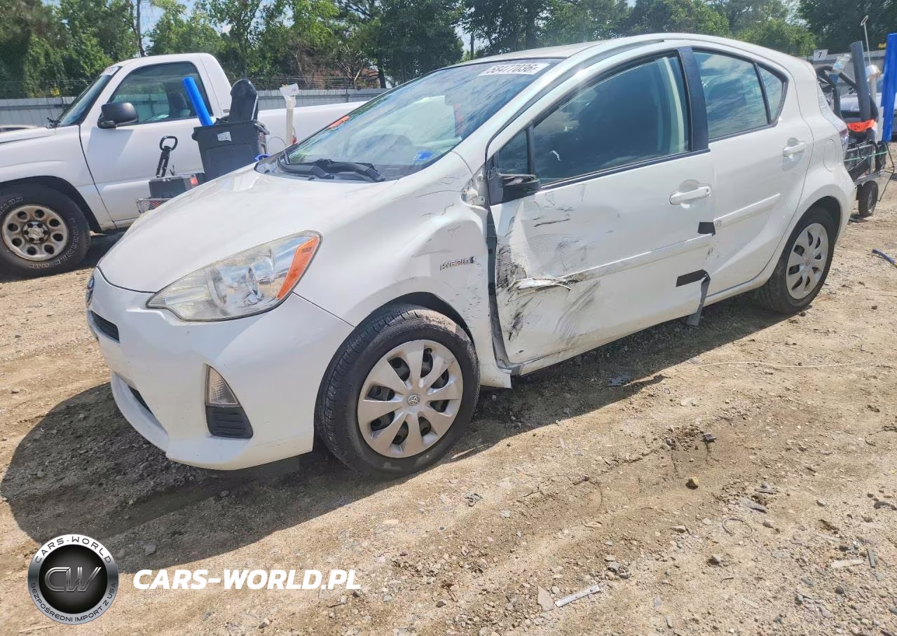 2014 Toyota Prius C Two