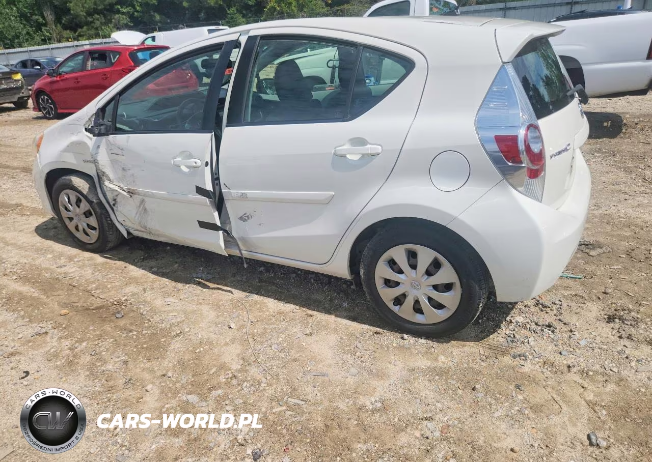 2014 Toyota Prius C Two VIN:JTDKDTB34E1080250 - 2