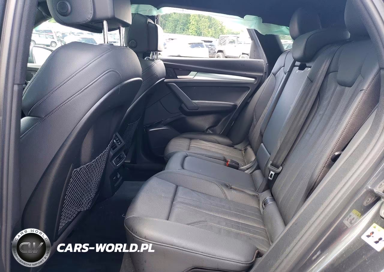 2020 Audi Q5 Titanium Premium Plus VIN:WA1ENAFY5L2122107 - 10