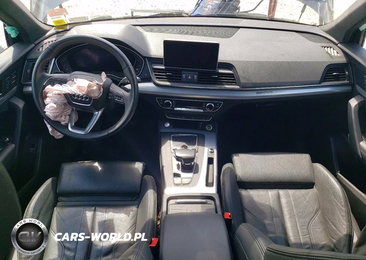 2020 Audi Q5 Titanium Premium Plus VIN:WA1ENAFY5L2122107 - 8