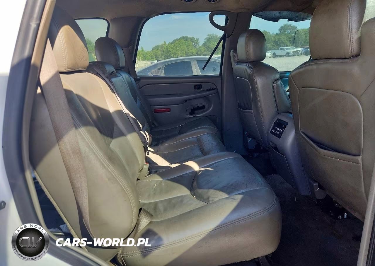 2005 Chevrolet Tahoe C1500 VIN:1GNEC13T45J247328 - 11