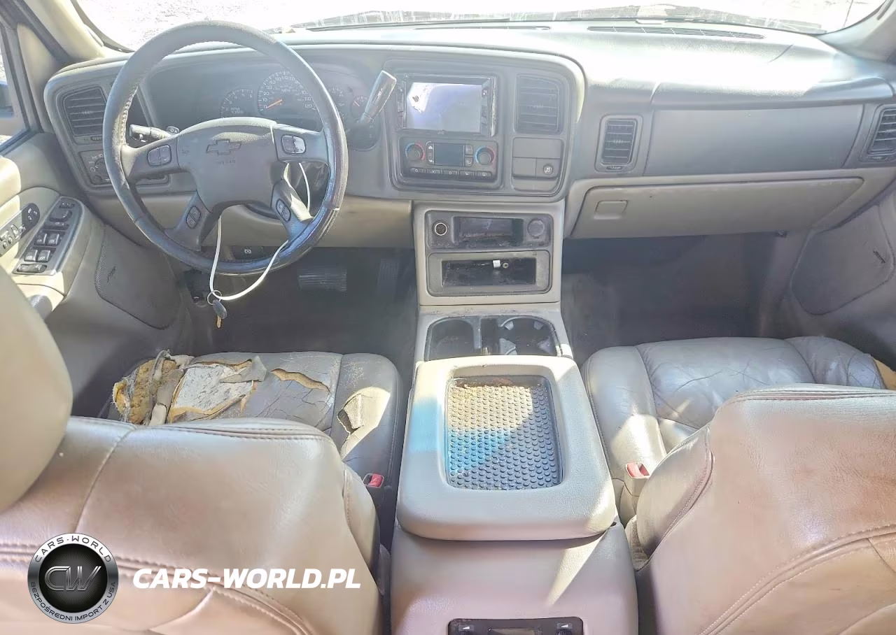 2005 Chevrolet Tahoe C1500 VIN:1GNEC13T45J247328 - 8