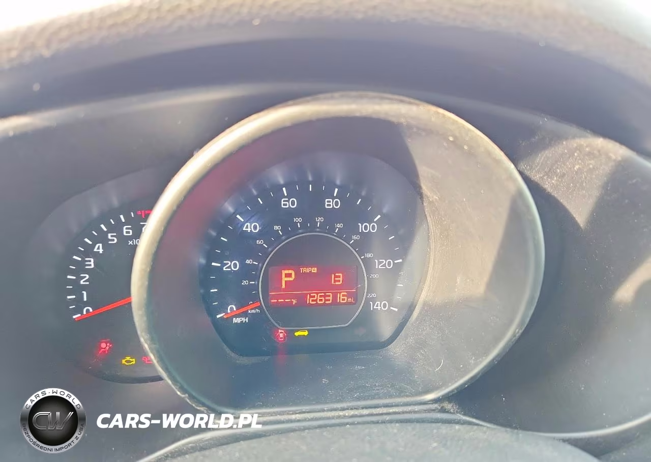 2016 Kia Soul VIN:KNDJN2A24G7360438 - 9