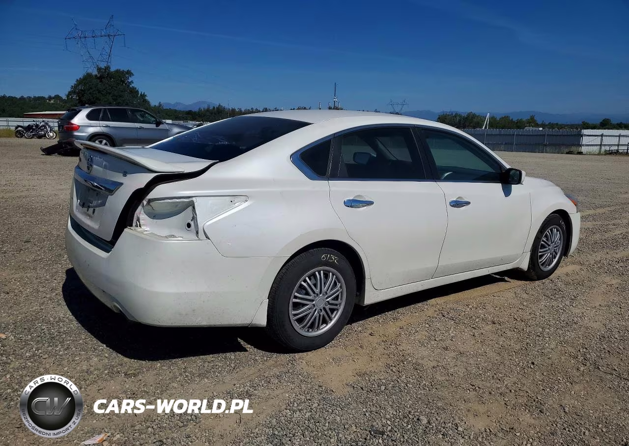2015 Nissan Altima 2.5 S VIN:1N4AL3AP8FC274696 - 3