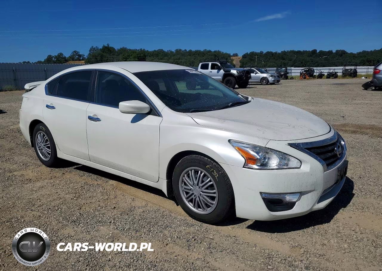 2015 Nissan Altima 2.5 S VIN:1N4AL3AP8FC274696 - 4