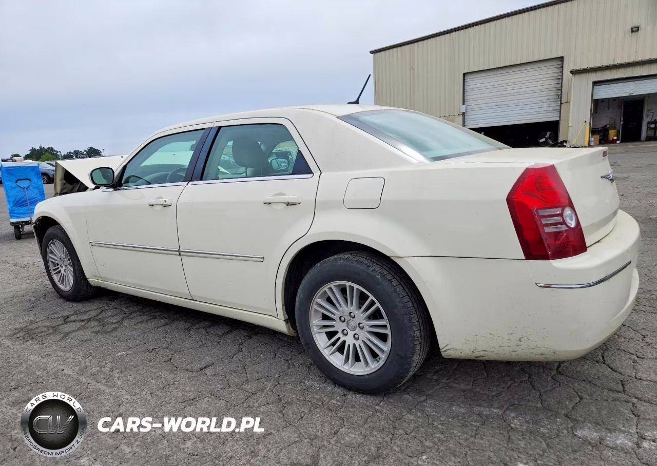 2008 Chrysler 300 Touring VIN:2C3KA53G98H106373 - 2