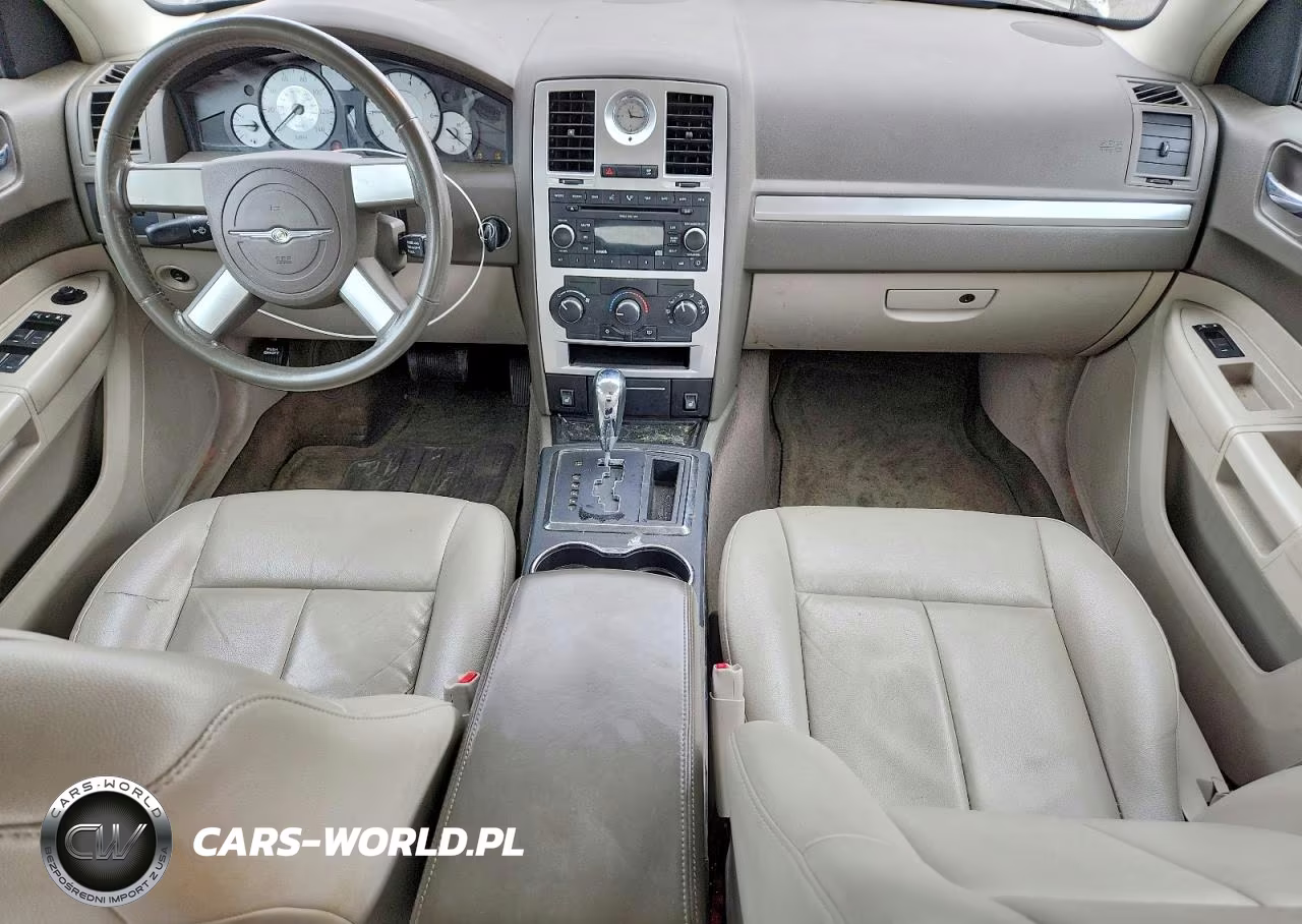 2008 Chrysler 300 Touring VIN:2C3KA53G98H106373 - 8