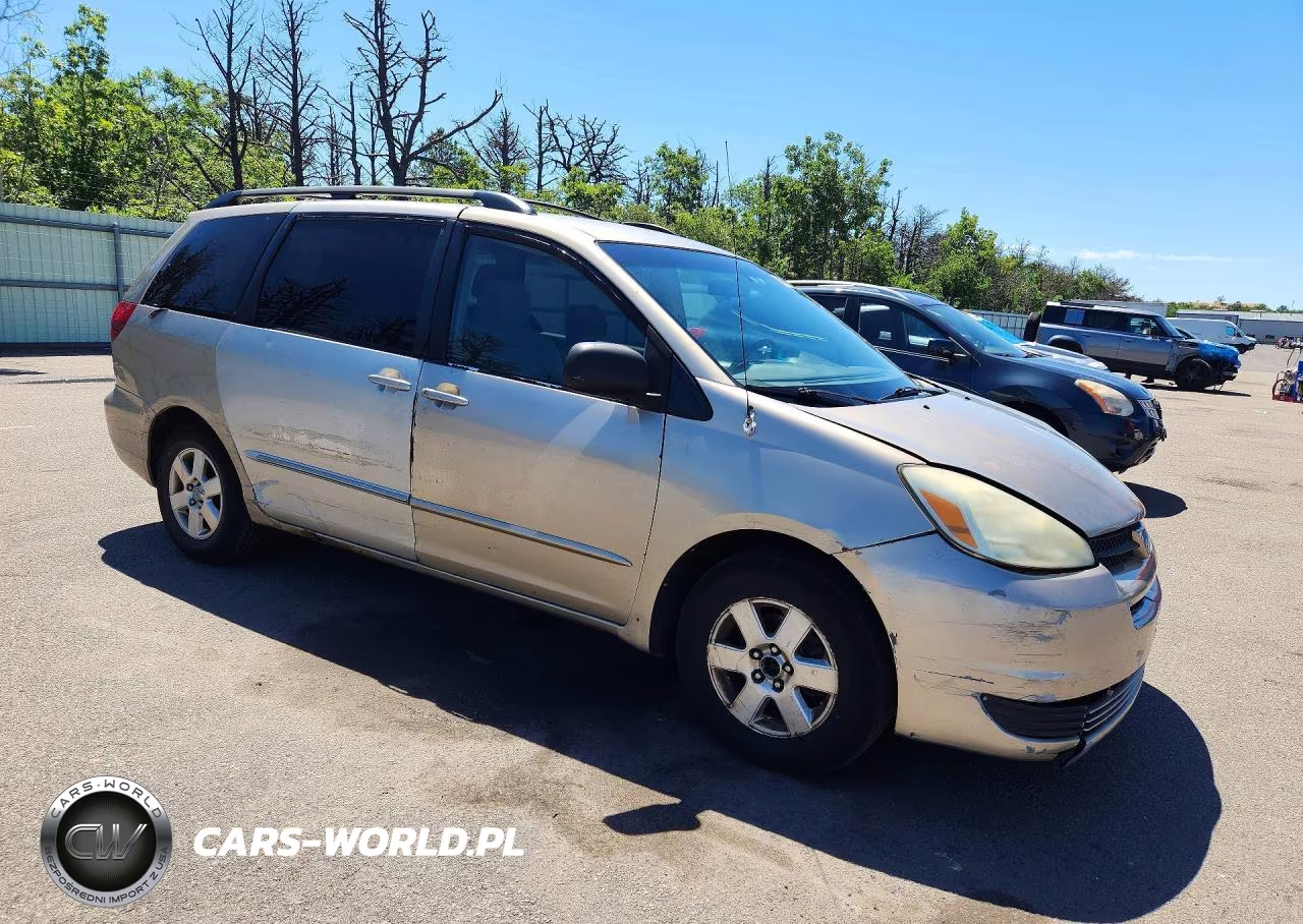 2004 Toyota Sienna Le 7 Passenger VIN:5TDZA23C24S218207 - 4