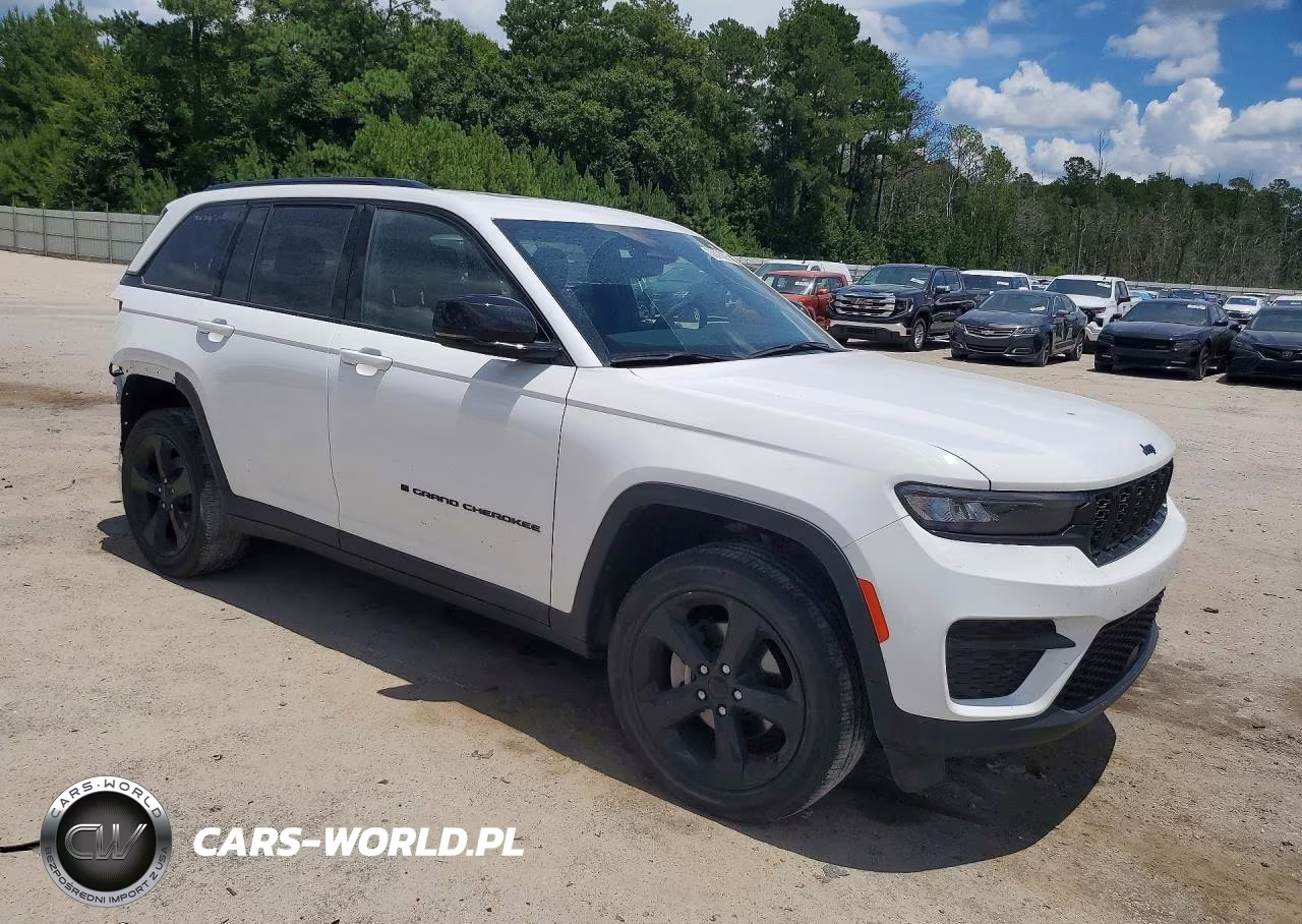 2023 Jeep Grand Cherokee Laredo VIN:1C4RJHAG8PC565281 - 4