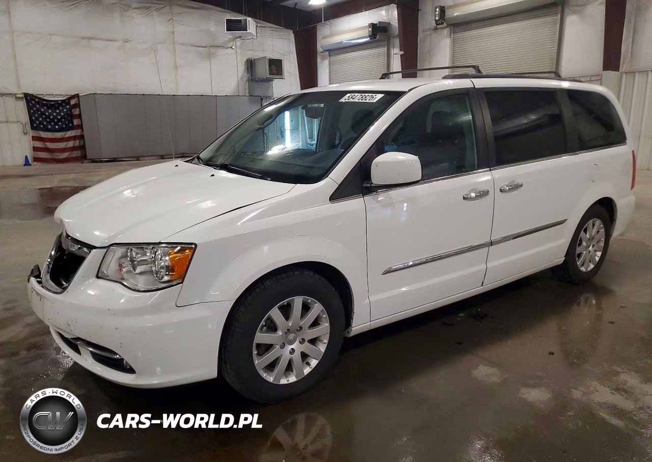 2016 Chrysler Town & Country Touring – zdjęcie 1 z 13