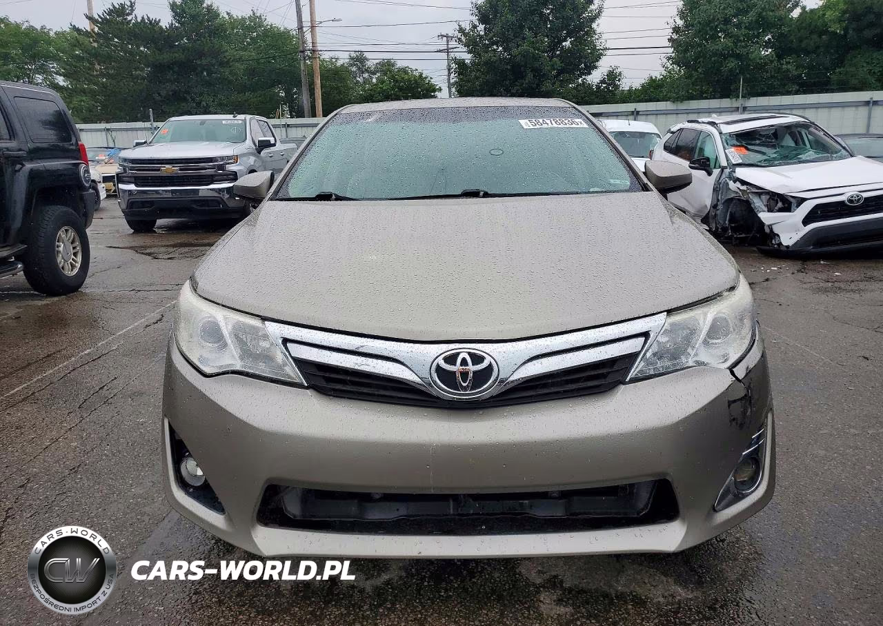 2014 Toyota Camry Xle VIN:4T4BF1FK4ER419377 - 5