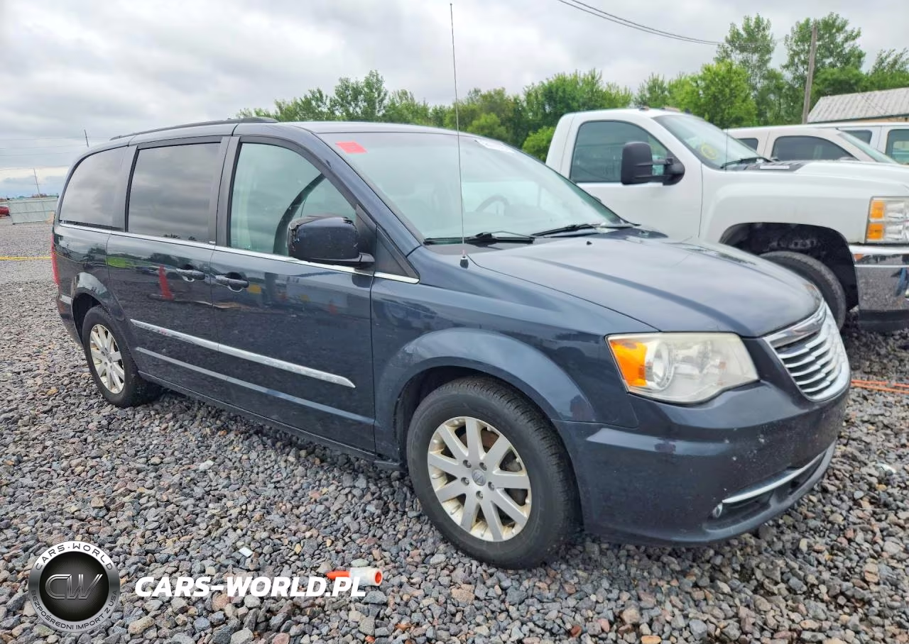 2013 Chrysler Town & Country Touring VIN:2C4RC1BG6DR820965 - 4