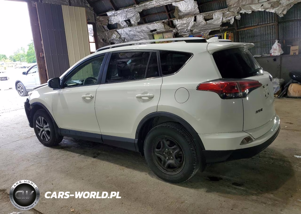 2018 Toyota Rav4 Le VIN:JTMBFREV4JJ179980 - 2