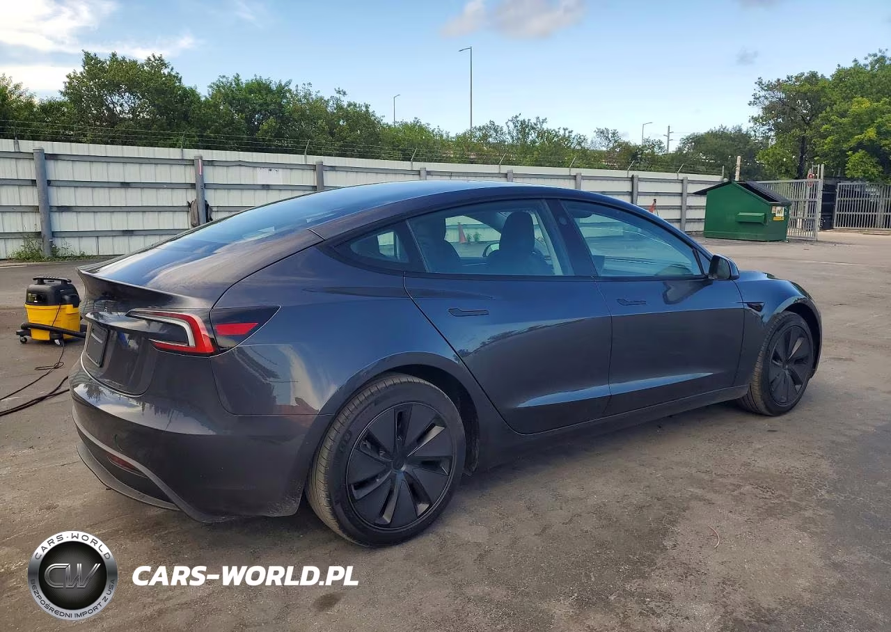 2024 Tesla Model 3 VIN:5YJ3E1EA7RF849613 - 3