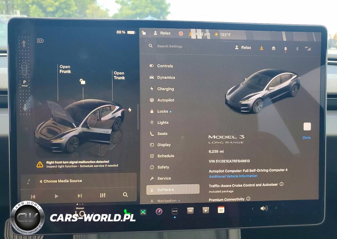 2024 Tesla Model 3 VIN:5YJ3E1EA7RF849613 - 9